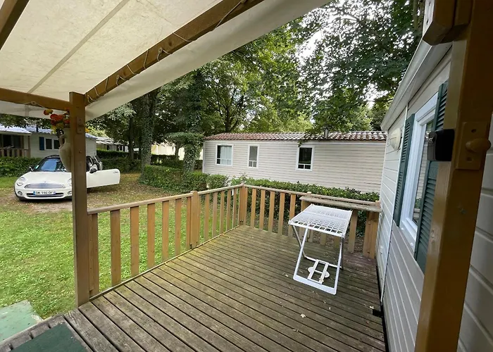 Chez Roger - Bungalow Climatise Avec Tv - 2 Chambres 4 Personnes